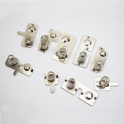 【深圳五金沖壓廠】五金沖壓件之彈簧片的應(yīng)用以及特點 【深圳五金沖壓廠】五金沖壓件之彈簧片的應(yīng)用以及特點